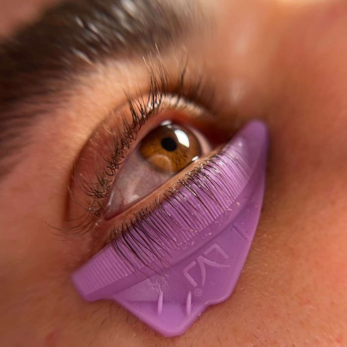 Close up of eye during Lower LVL treatment