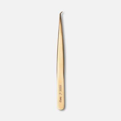 Nouveau Lashes x Navy Sandra Detail Tweezers Nouveau Lashes