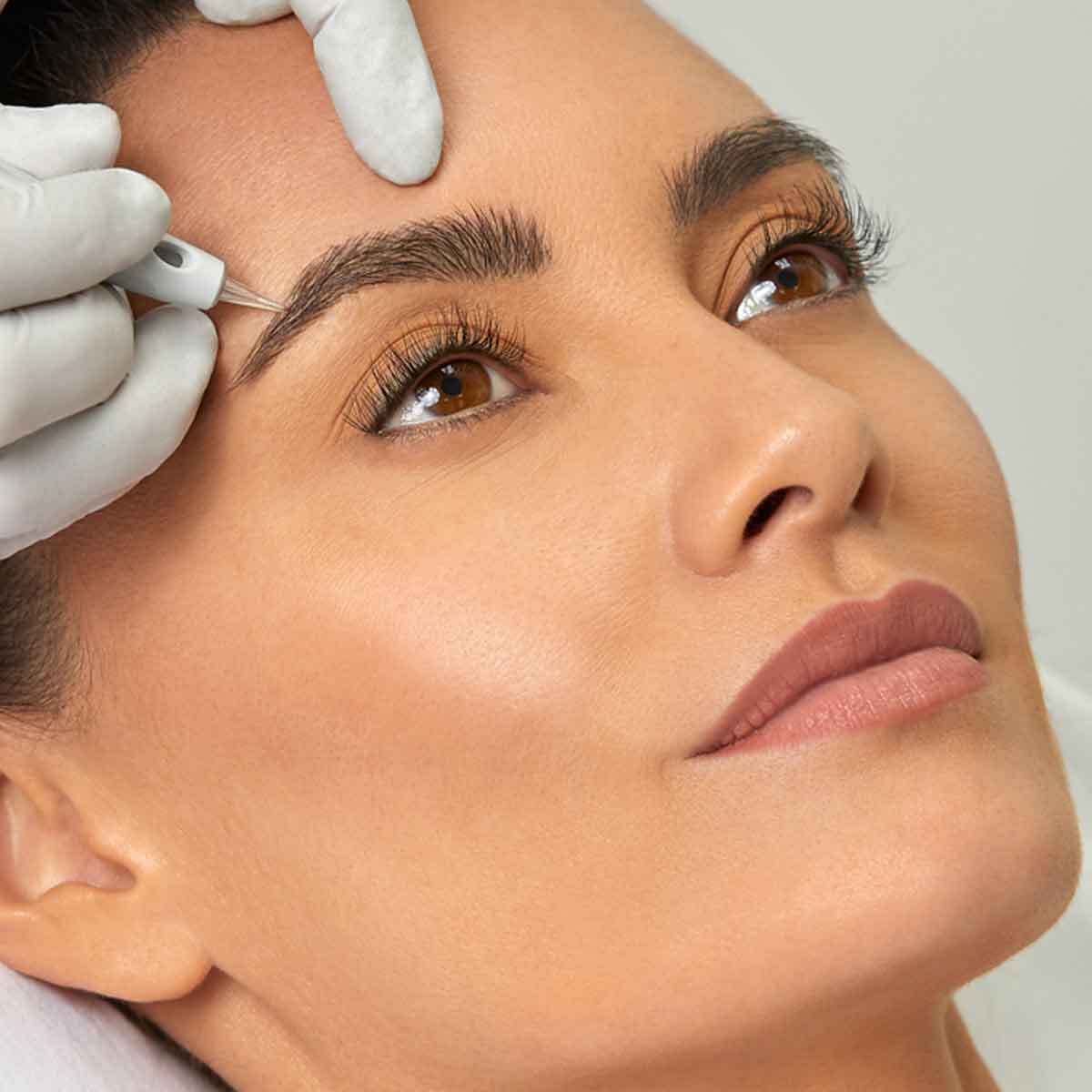 Permanent vs semi permanent make up 